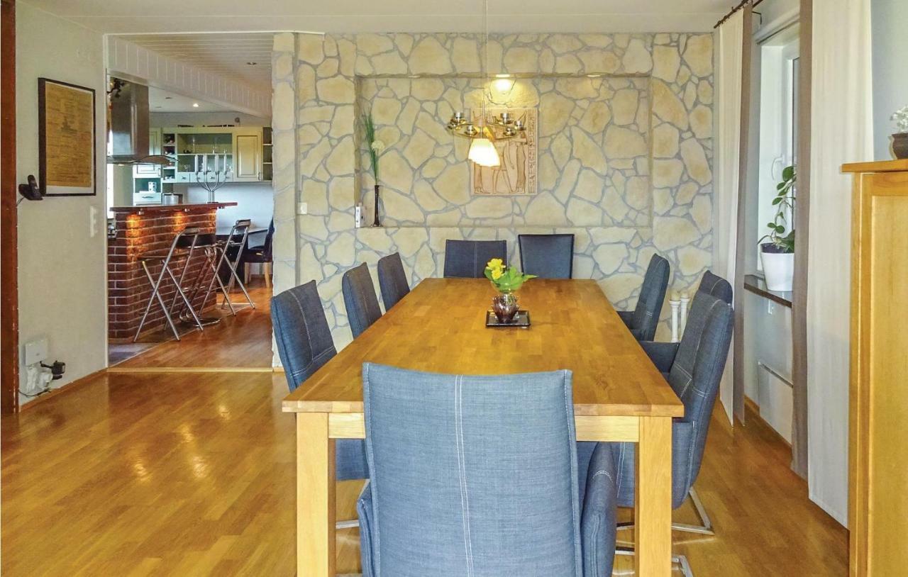 4 Bedroom Lovely Home In Hoeganaes Hoganas Exterior foto